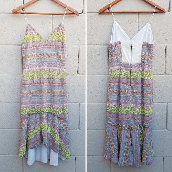 Alice + Olivia | Amina Beaded Dress Size 2 - Picture 3 of 17